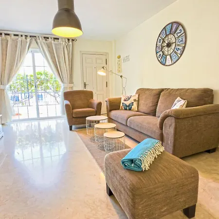 Paraiso Poolside Townhouse In Semesterbostad Palm-mar