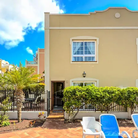 Paraiso Poolside Townhouse In