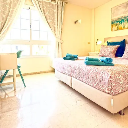 Paraiso Poolside Townhouse In 펜션 *