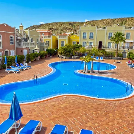 Feriehus Paraiso Poolside Townhouse In *