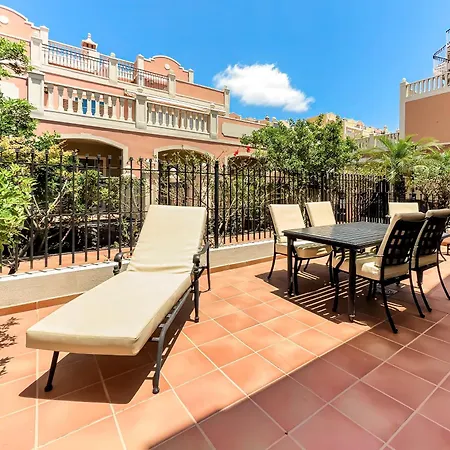 Paraiso Poolside Townhouse In بيت للعطل