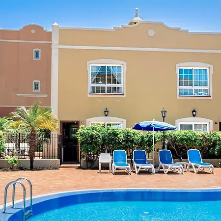 Paraiso Poolside Townhouse In *